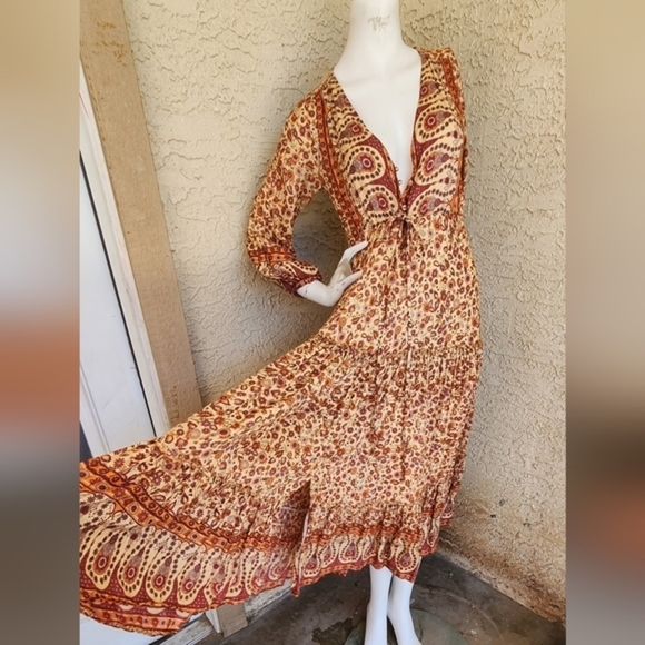 Beautiful‎ Comfortable Boho Dress - Picture 4 of 7